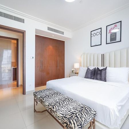 Luxurious Stylish Apartments Across Dubai Mall Burj Khalifa City Views المظهر الخارجي الصورة