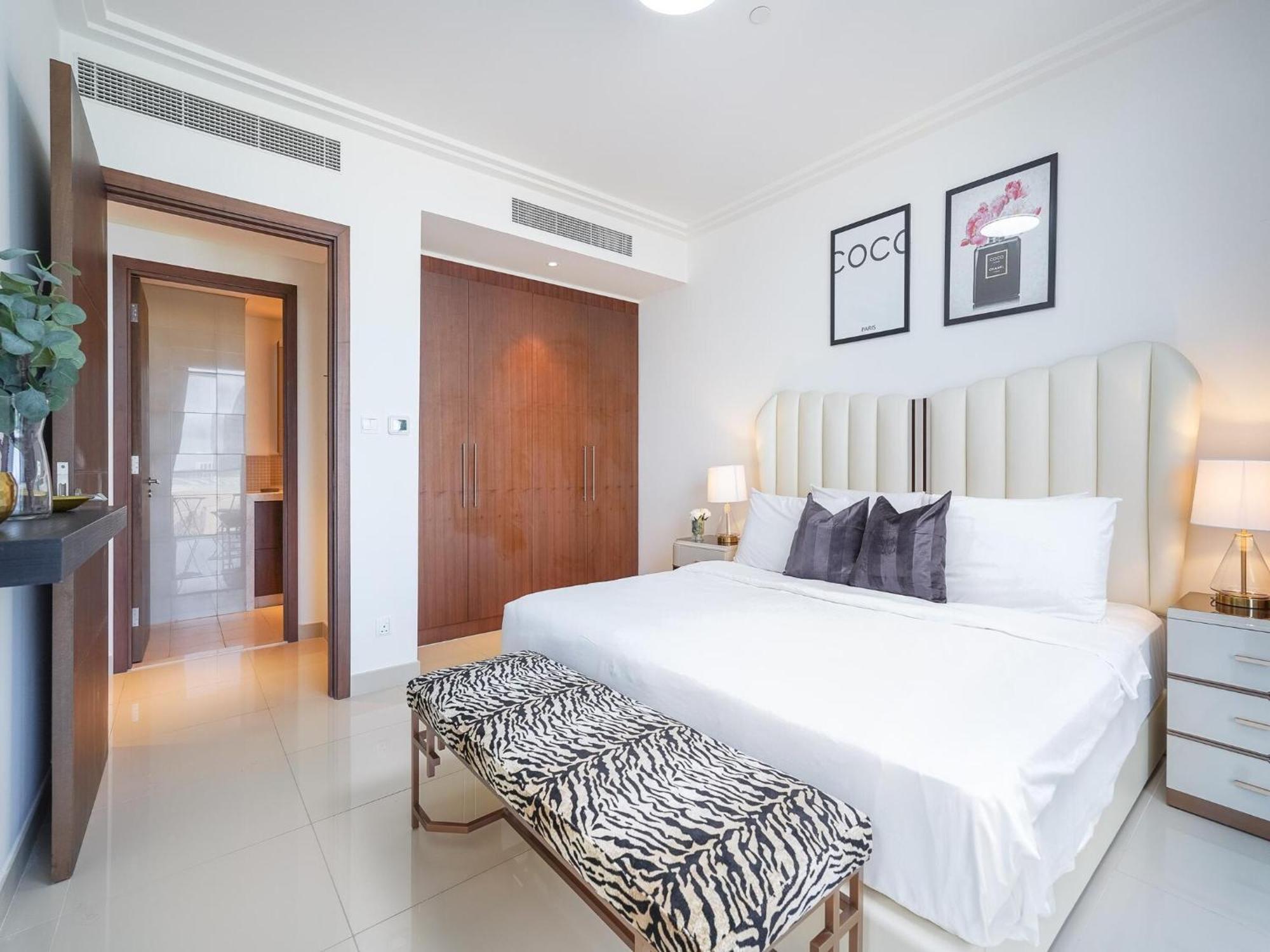 Luxurious Stylish Apartments Across Dubai Mall Burj Khalifa City Views المظهر الخارجي الصورة