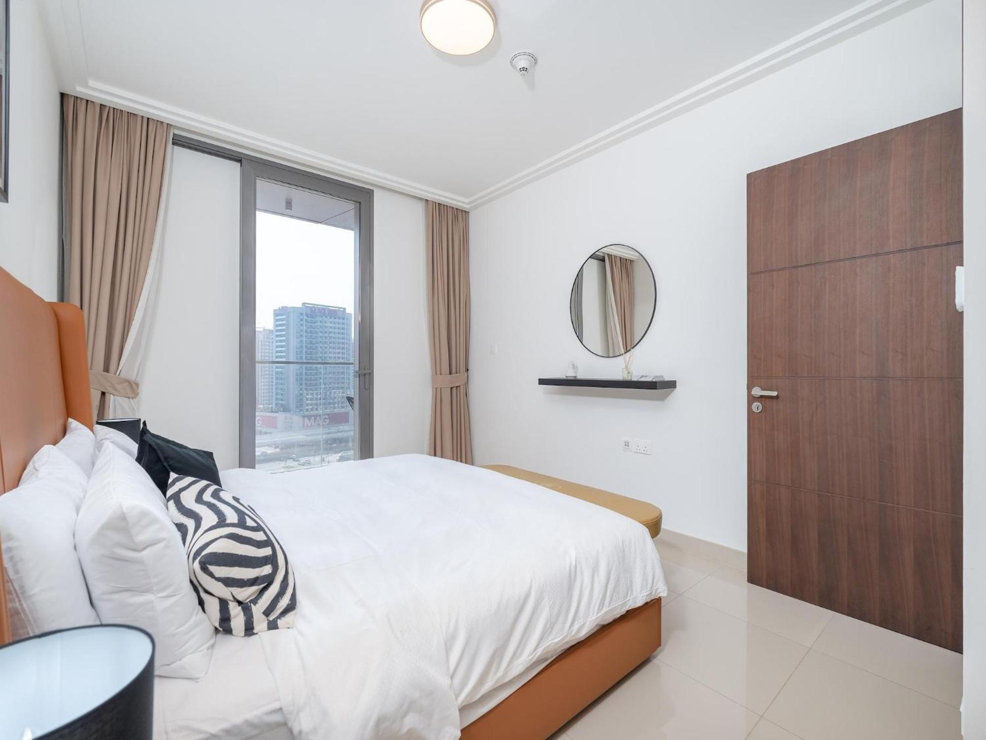 Luxurious Stylish Apartments Across Dubai Mall Burj Khalifa City Views المظهر الخارجي الصورة
