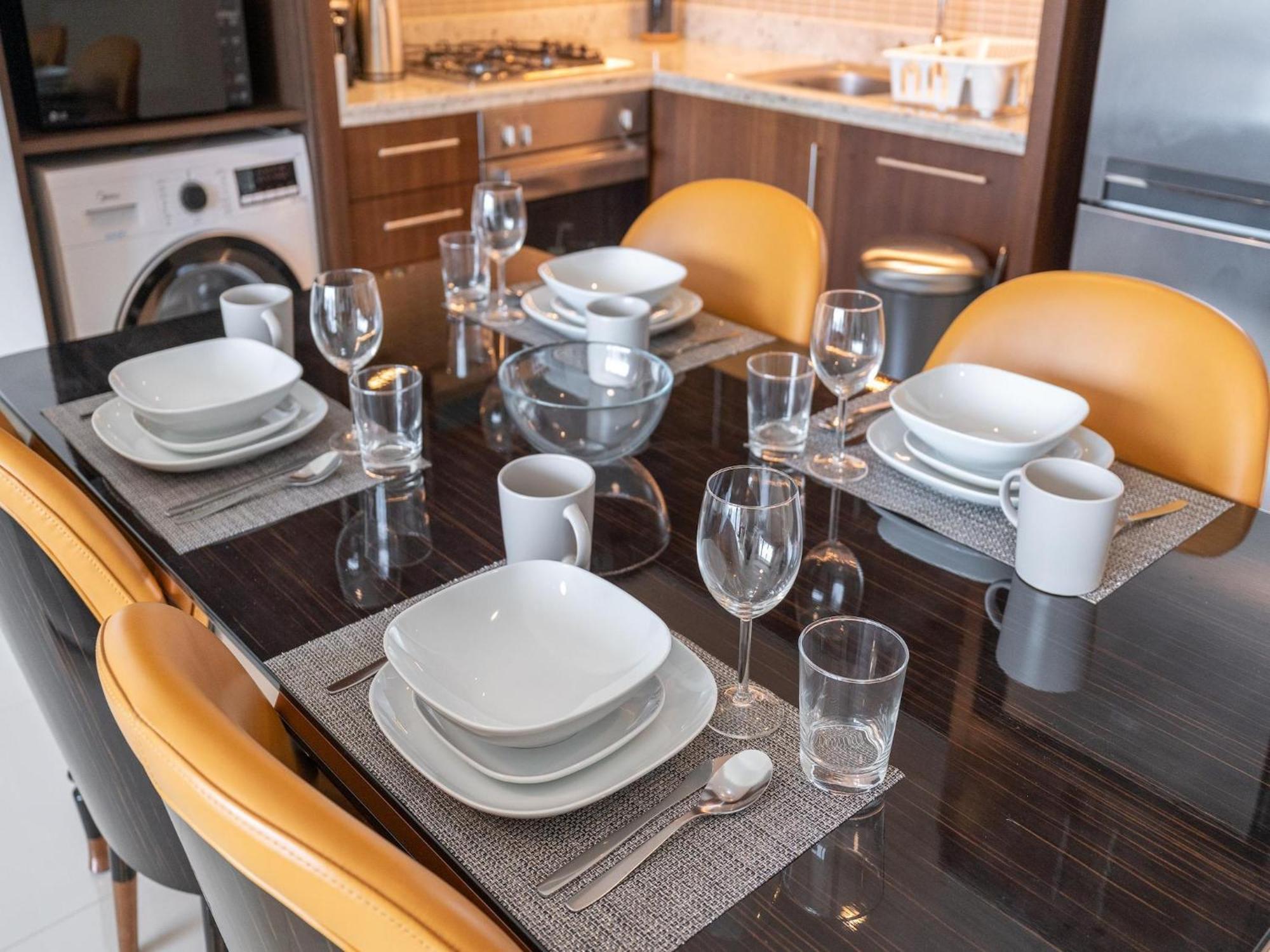 Luxurious Stylish Apartments Across Dubai Mall Burj Khalifa City Views المظهر الخارجي الصورة