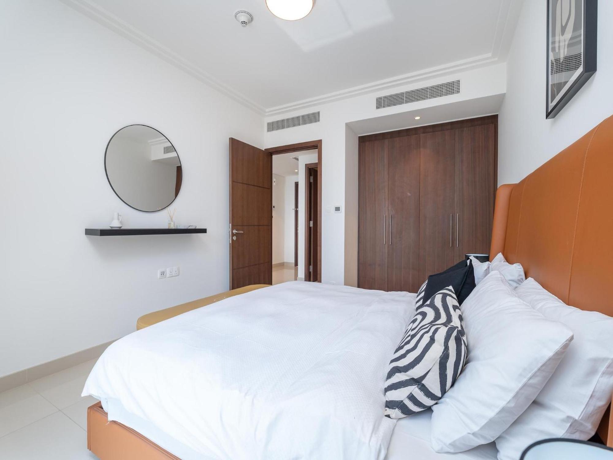 Luxurious Stylish Apartments Across Dubai Mall Burj Khalifa City Views المظهر الخارجي الصورة