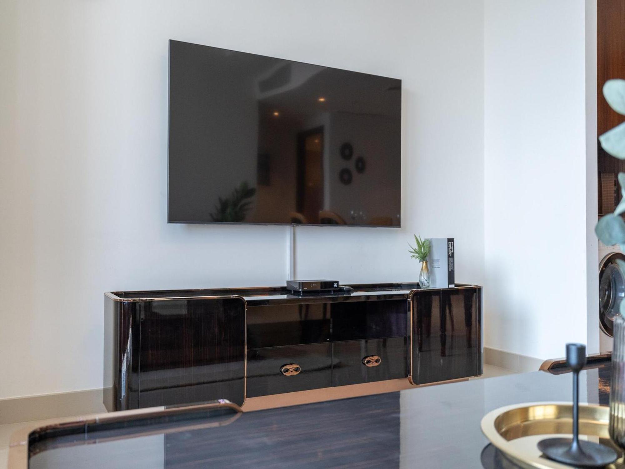 Luxurious Stylish Apartments Across Dubai Mall Burj Khalifa City Views المظهر الخارجي الصورة